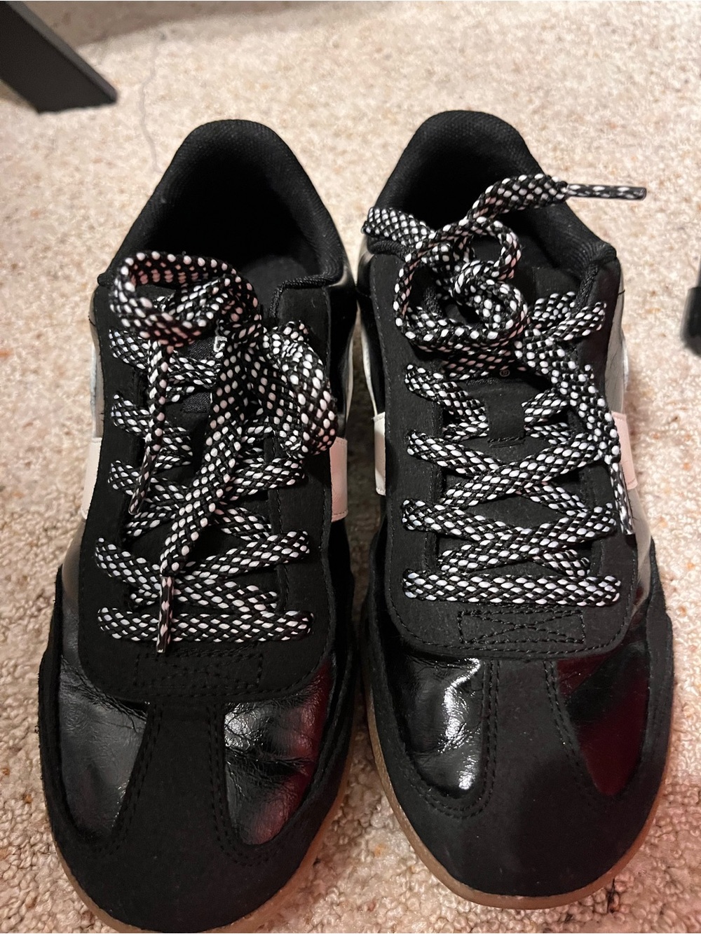 Black Women's Athletic Sneakers with Contrasting Laces-Masseys